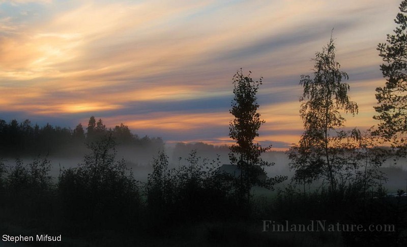 Avdunstning!.jpg -  Evening Fog:  The smooth sky colours and the layers of ground fog during end of summer bring together a very natural mystic scene.